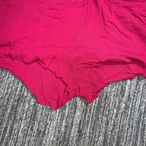 Coco + Jaimeson Womens Small Eyelet Bust Ruffled Romper Pink Lined Rayon NWT - Picture 7 of 10